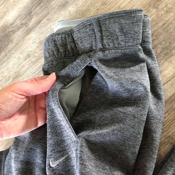 Nike Fleece Lined Lounge Pants with Elastic Waist - Gray - Picture 8 of 10